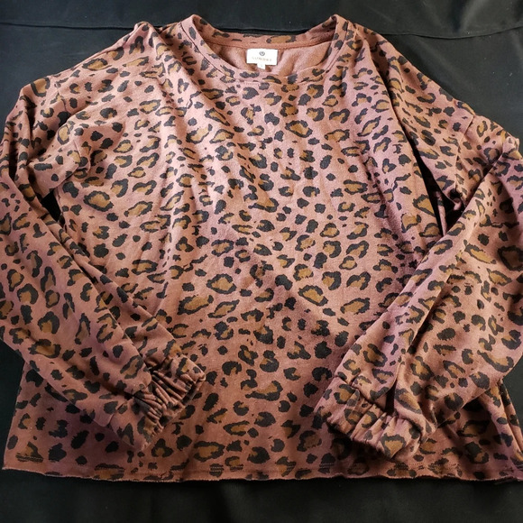 SunDry Leopard Print Drapey Crewneck Sweatshirt Women’s 2 - Picture 2 of 8